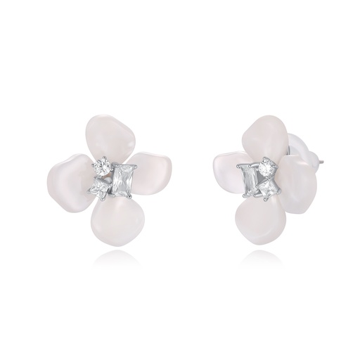 [JY20E0047-2] Soft White Flower Stud Earrings with Crystal Centerpieces