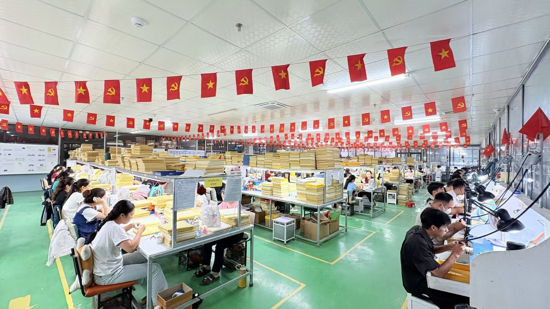 Jinyi Jewelry Vietnam Factory Workshop - Professional B2B OEM & ODM Jewelry Manufacturing Vietnam Jewelry Factory Production Line and Workshop Floor at Jinyi Jewelry