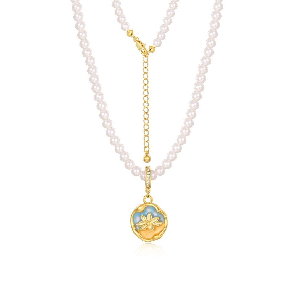 Golden Star Charm Lariat Necklace with Sparkling Zirconia Touch