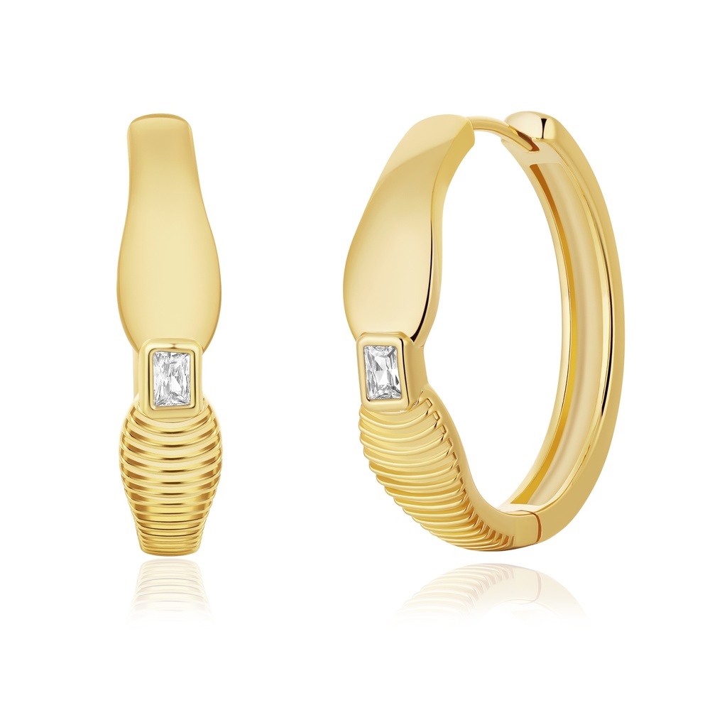 Sleek Gold Huggie Earrings with Textured Grooves and Clear Stone