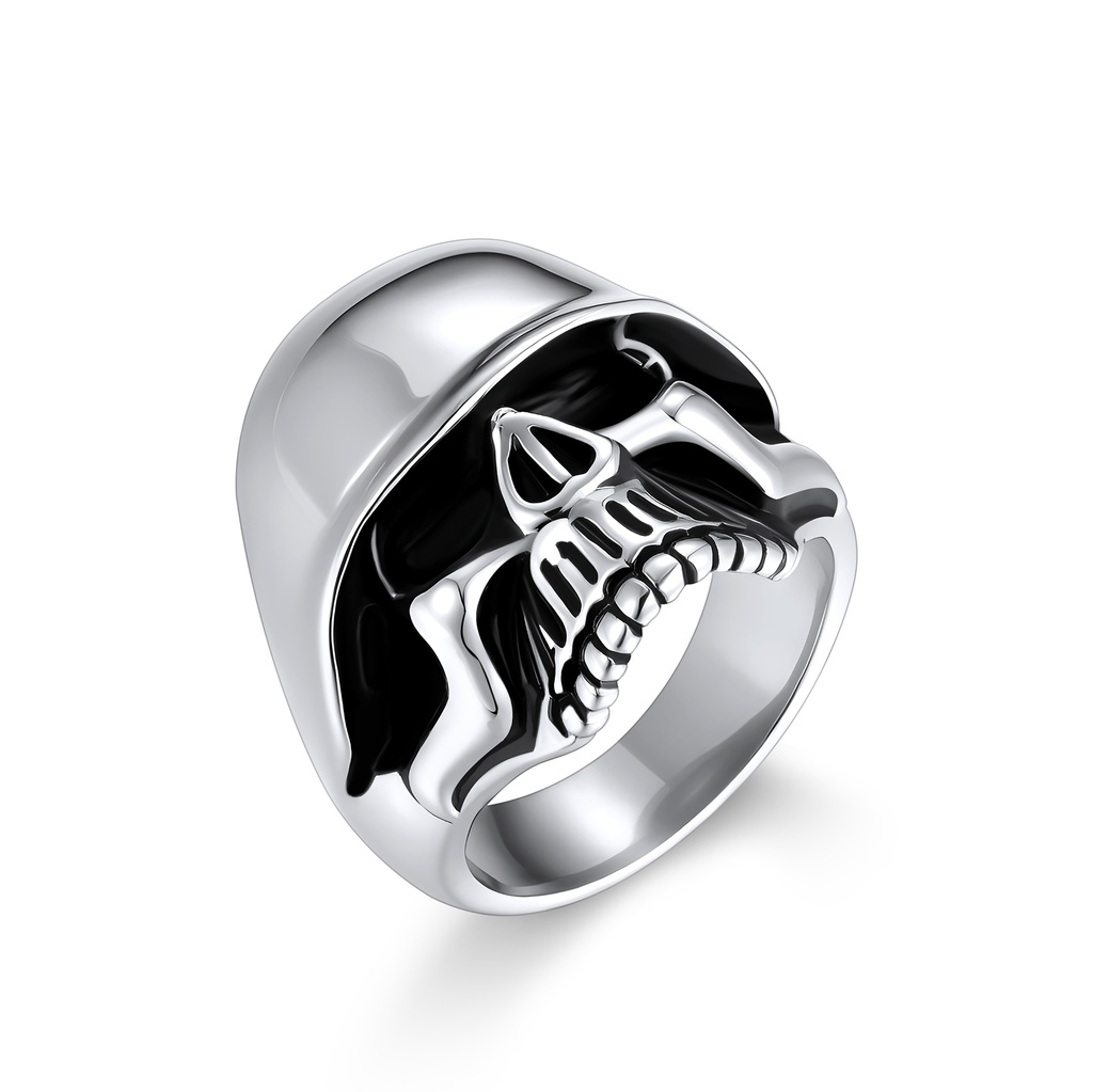 Stainless Steel Skull Ring with Bold Design and Glossy Finish
