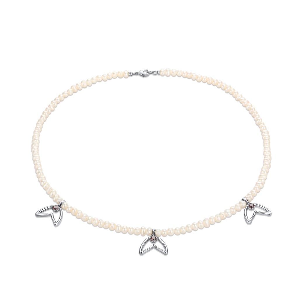 Dainty pearl choker with silver whale tail pendants